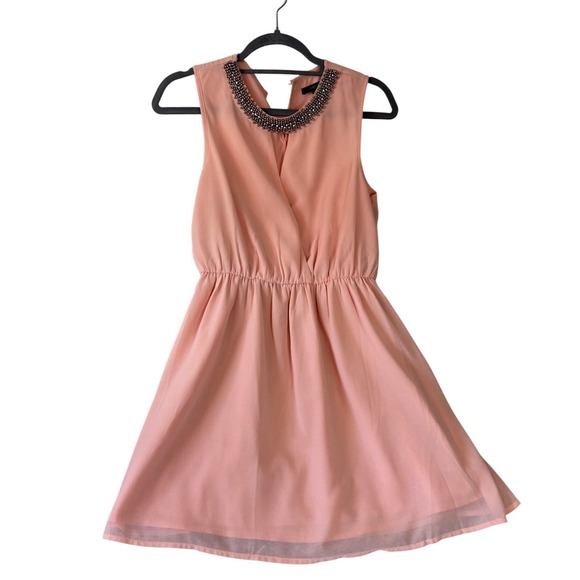 Forever 21 Dresses & Skirts - Forever 21 Mini Dress Women Small Peach Pink Beaded Neck Surplice Chiffon